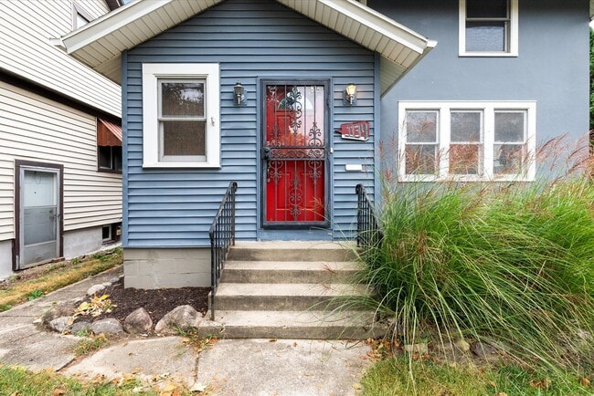 Photo - 1134 Saint Joseph Blvd