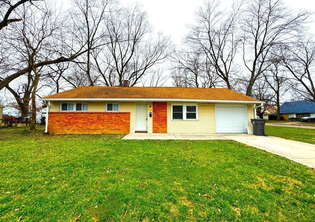 Photo - 3940 Webster Ave