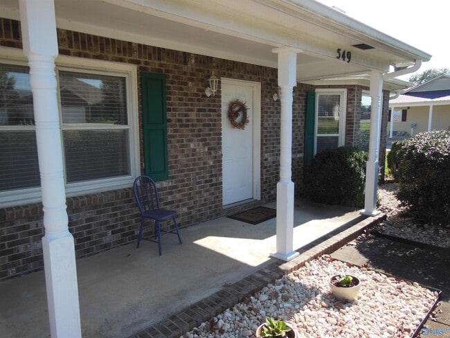 Photo - 549 Wade Rd