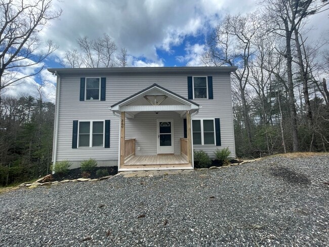 Building Photo - 350 Pinewood Cir