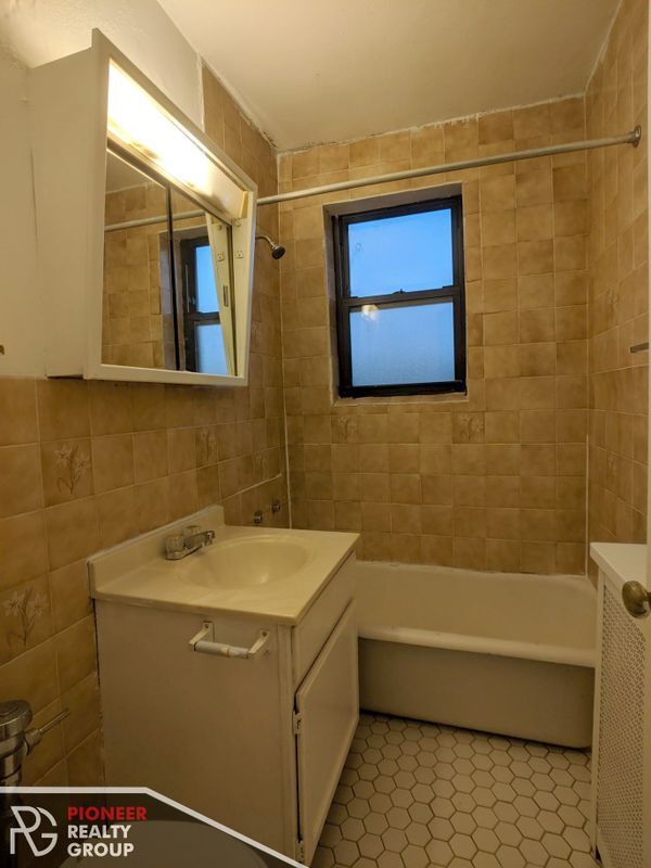 Photo - 739 W Belmont Ave Unit 411