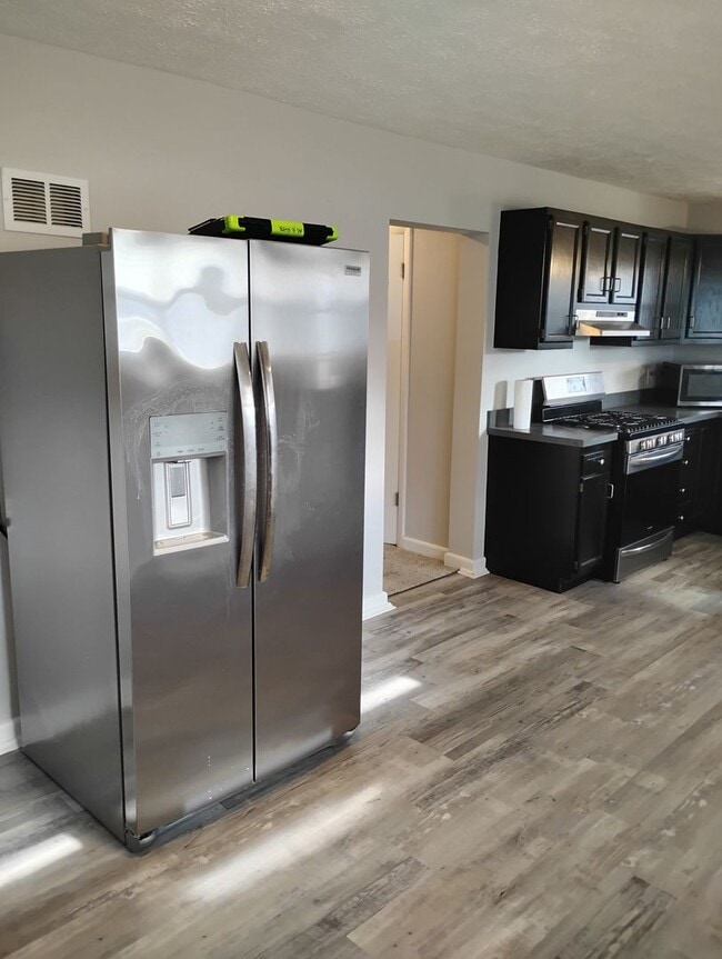 Photo - 4 Bedroom 1 Bath