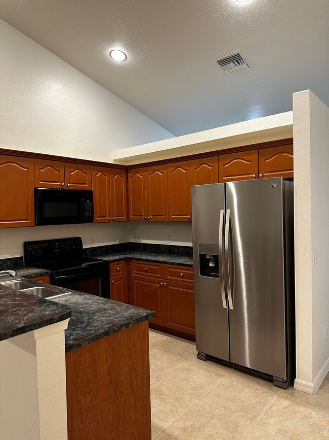 10413 Kidron Ave Unit 10413
