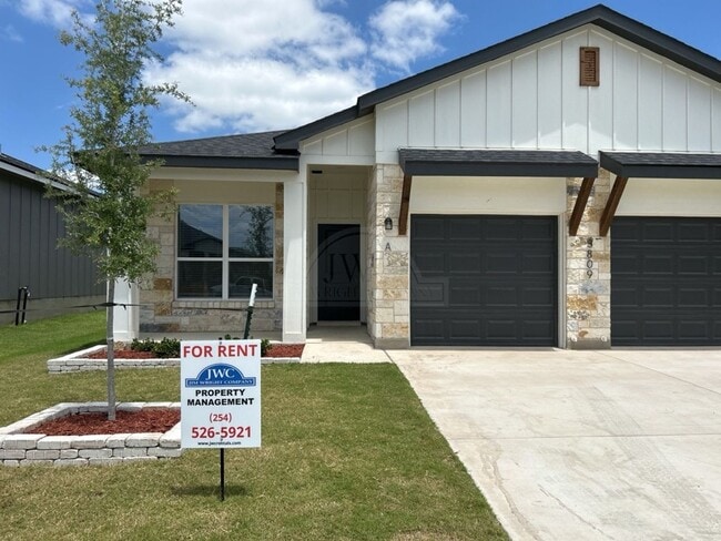 Building Photo - 3809 Sugar Hackberry Trl Unit 3809 Sugar Hackberry Trail A
