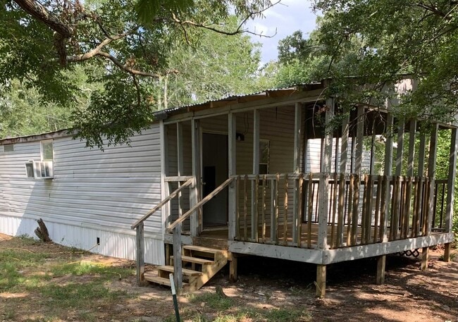 Photo - APPROVED SECTION 8 VOUCHERS APPLY NOW! Rent this 3 Bedroom in Trenton!