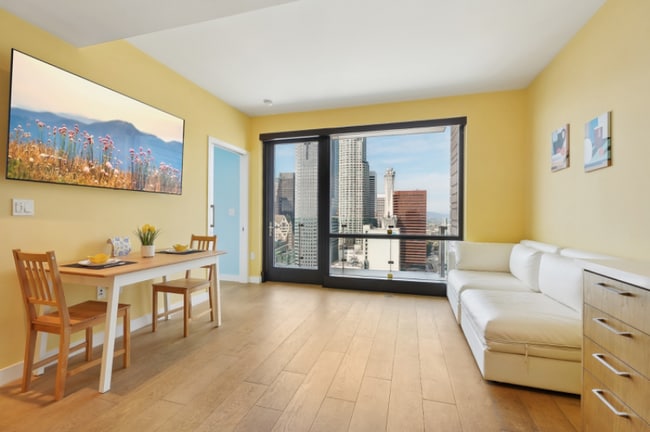 Photo - 400 S Broadway Unit 3406