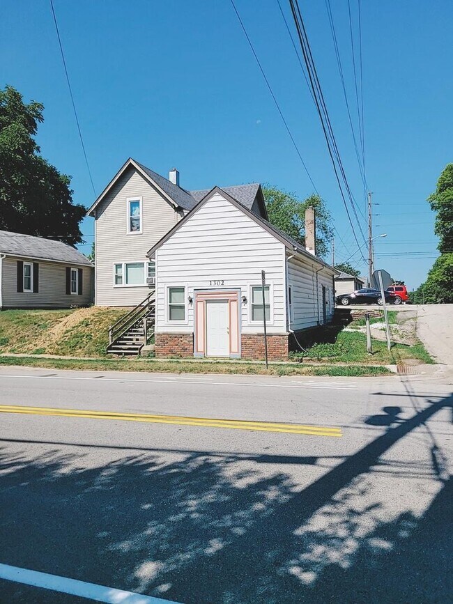 Building Photo - 1304 S 4th St Unit 1304 S 4th St Rental