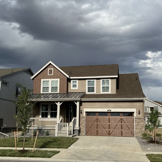 Building Photo - 798 Foxglove St