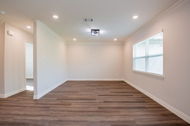 Photo - GORGEOUS 3 BEDROOM HOME LOCATED IN FORT WORTH, TEXAS!