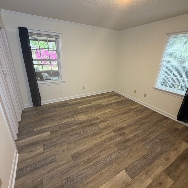 Photo - 3208 Ellsworth Dr