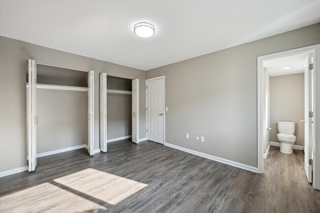 Photo - River Birch Village