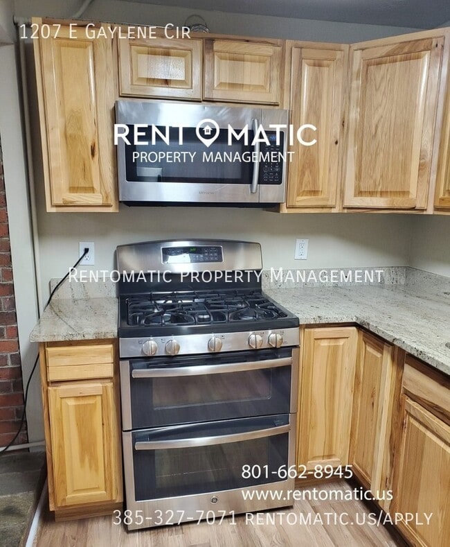 Photo - 1207 E Gaylene Cir