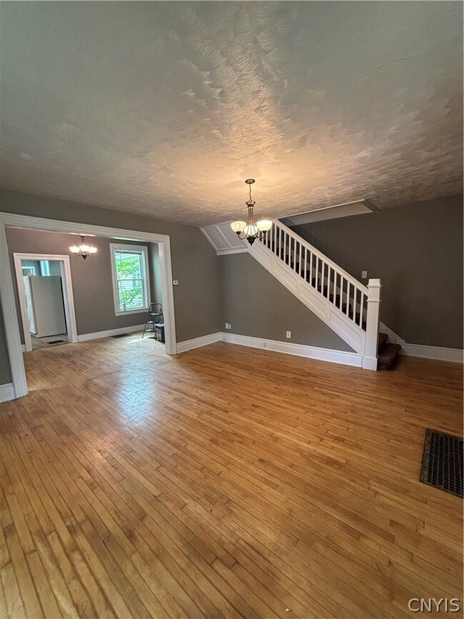 Photo - 301 N Clinton St