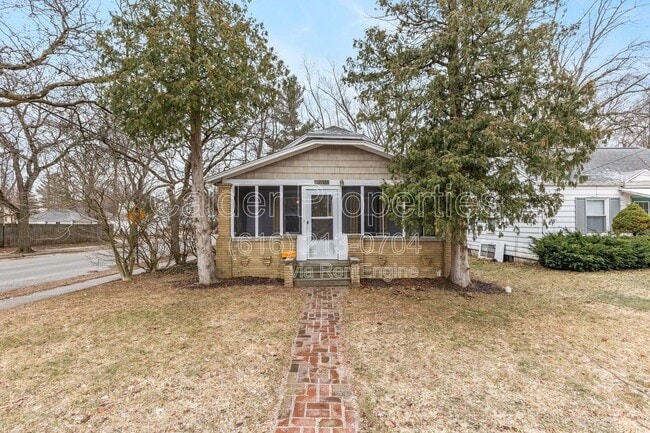 Building Photo - 950 Merritt St SE