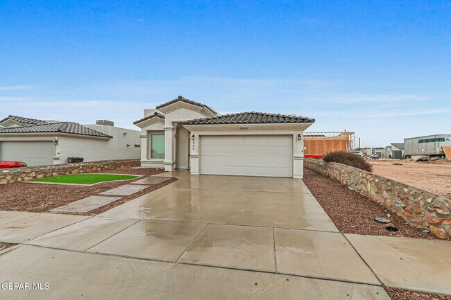 Photo - 664 Paseo Modesto Dr