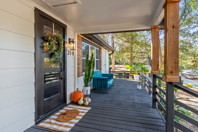 Photo - 319 Hideaway Lane Central