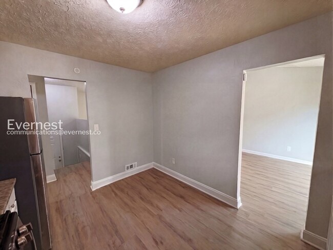 Photo - 426 Park Ridge Cir