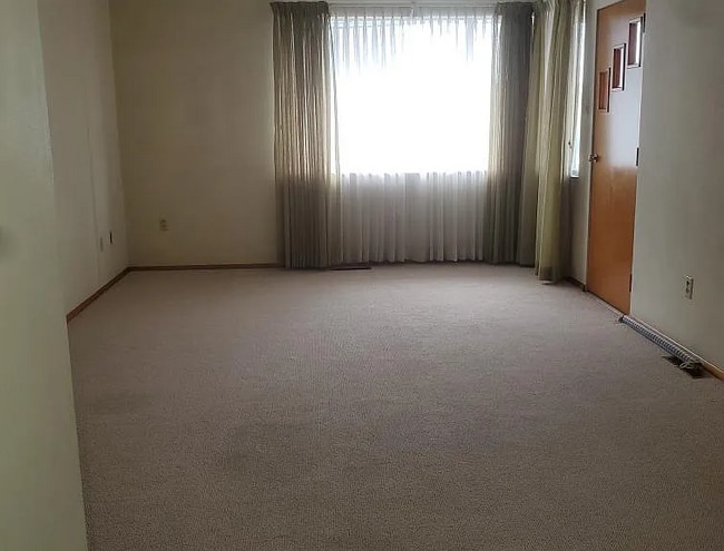 Photo - 108 River Ave Unit 1