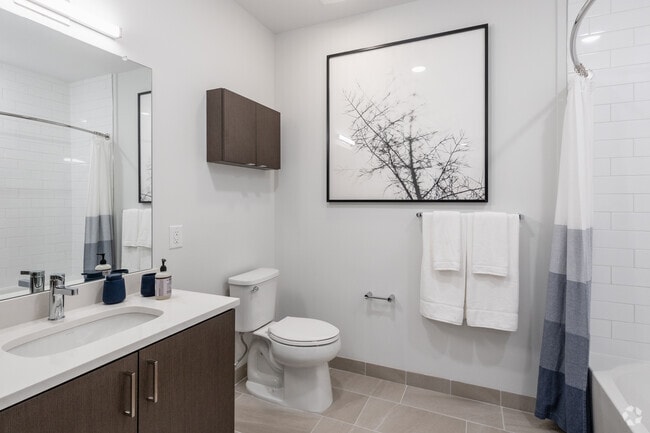 1BR 1BA - 758SF