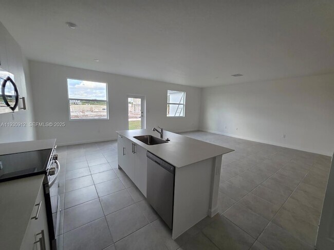 Photo - 19571 SW 339th St