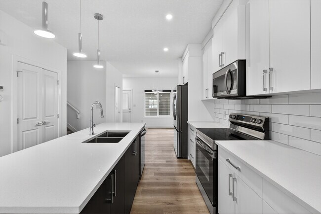 Photo - 28 Renwyck Pl