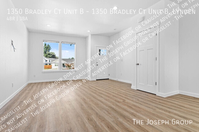 Photo - 1350 Bradley Ct Unit 1350 Bradley Ct  B, Lynden