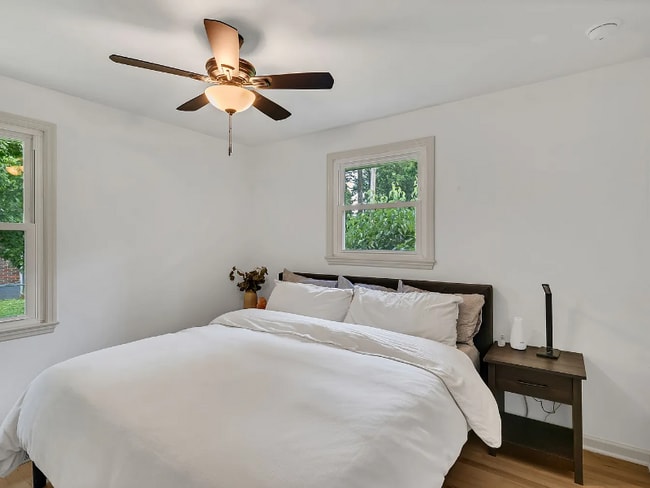 Photo - 457 Ewing Ln