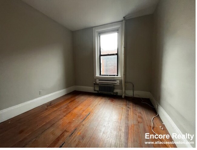 Photo - 50 JFK St Unit 3