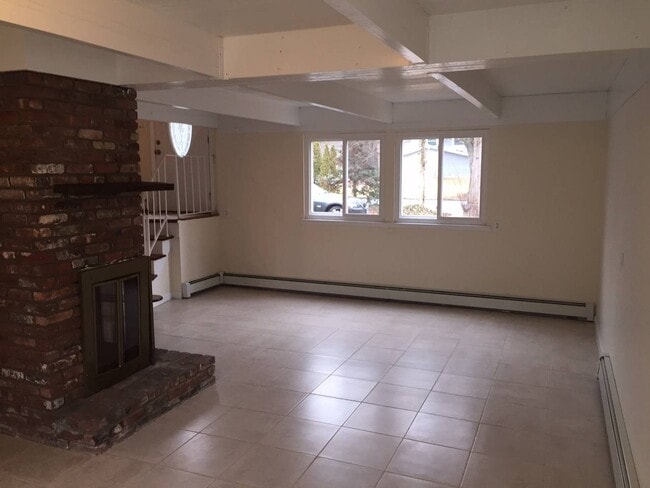 Photo - 68 University Heights Dr