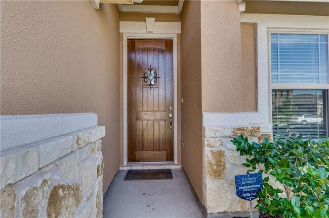 Photo - 341 Wincliff Dr