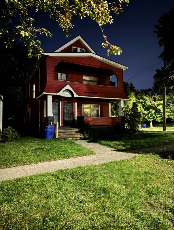 Photo - 11117 Prince Ave