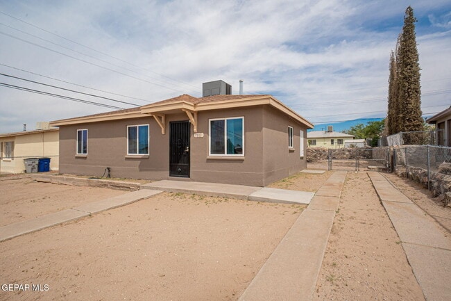 Photo - 7813 Rodeo Ave