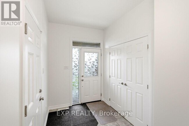 Photo - 511 Parade Dr