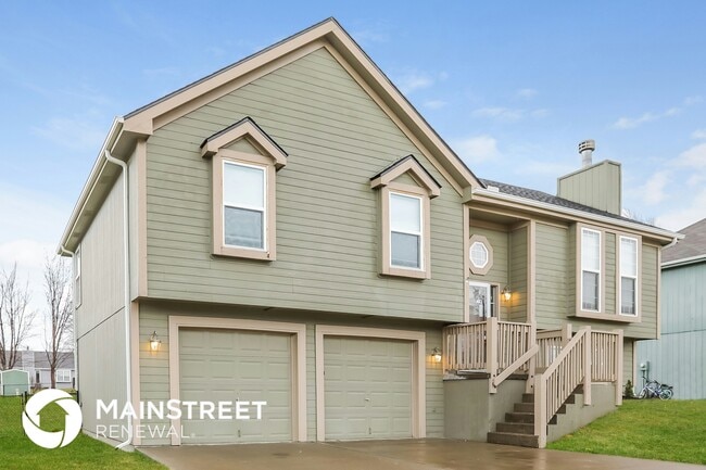 Photo - 1702 Briarwood Ln