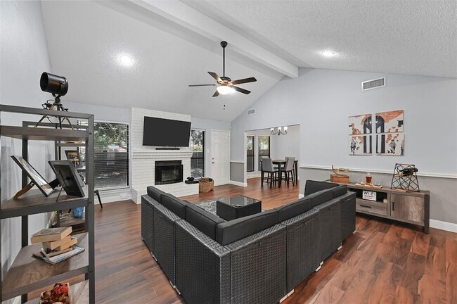 Photo - 2530 Seven Hills Dr