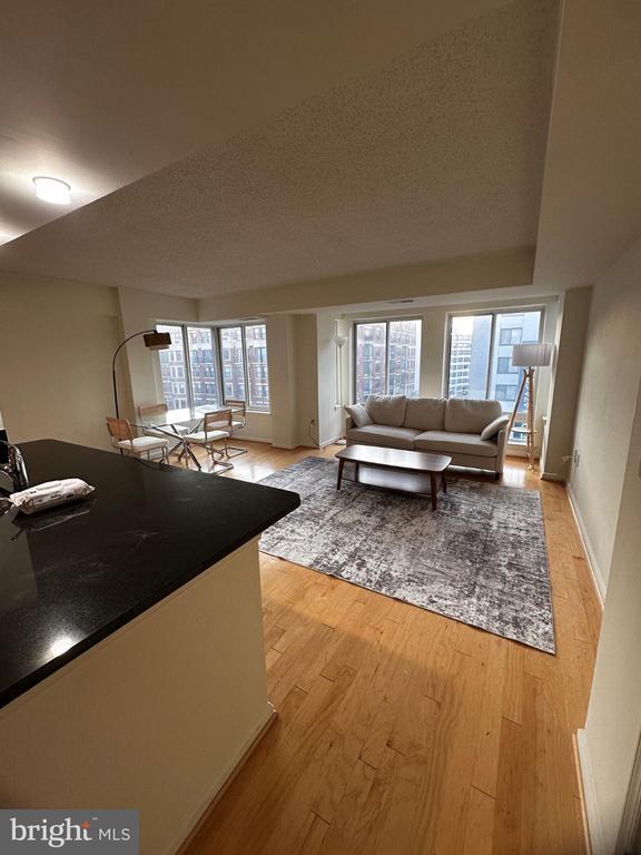 Building Photo - 1225 13th St NW Unit 712