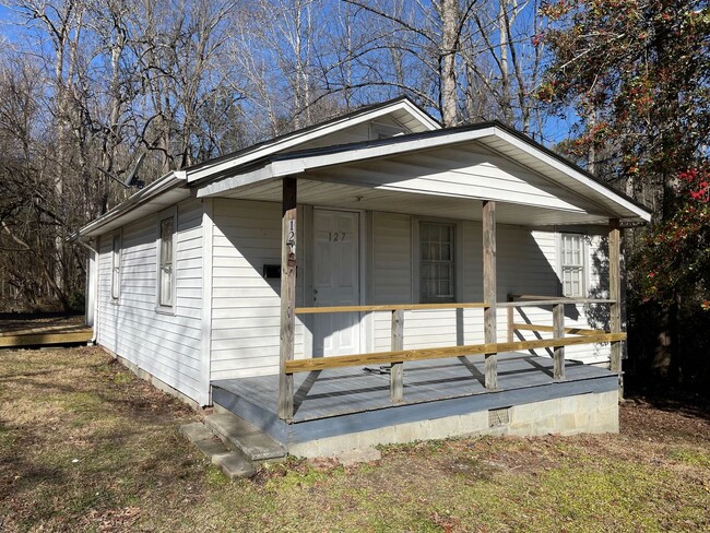 2 BED, 1 BATH HOME LOCATED IN TROY - 2 BED, 1 BATH HOME LOCATED IN TROY