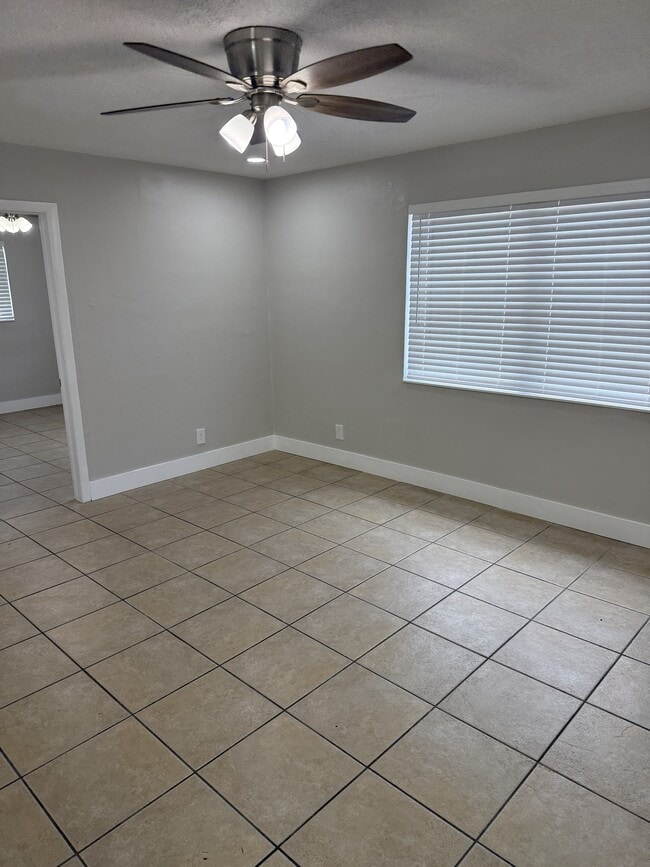 Photo - 1331 Holly Heights Dr Unit 1