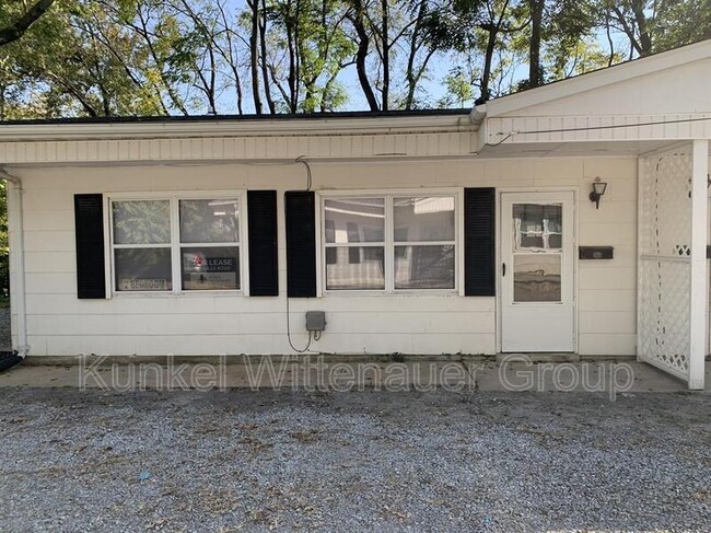 Building Photo - 2 Hickory Ct Rental