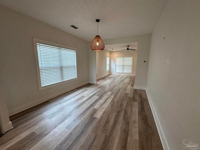 Photo - 1109 E Leonard St