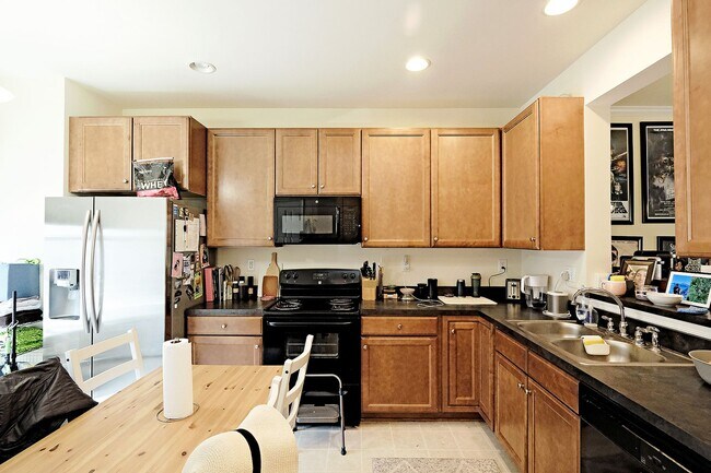 Photo - Pet-Friendly & Convenient to The Shops at Stonefield