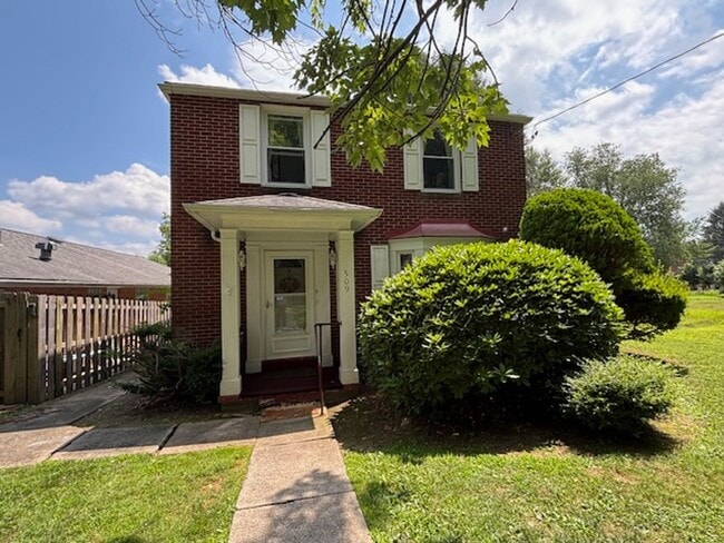 One Cap, LLC-509 Wayne Street - One Cap, LLC-509 Wayne Street Unit One Cap, LLC-509 Wayne Street, Apt. #1