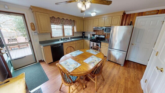 49 Cornell Dr