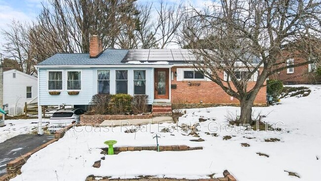 Building Photo - 17712 Crest Dr