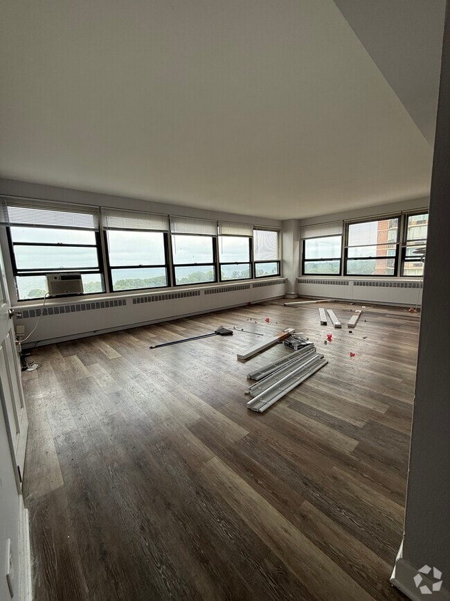 Building Photo - 4230 N Marine Dr Rental