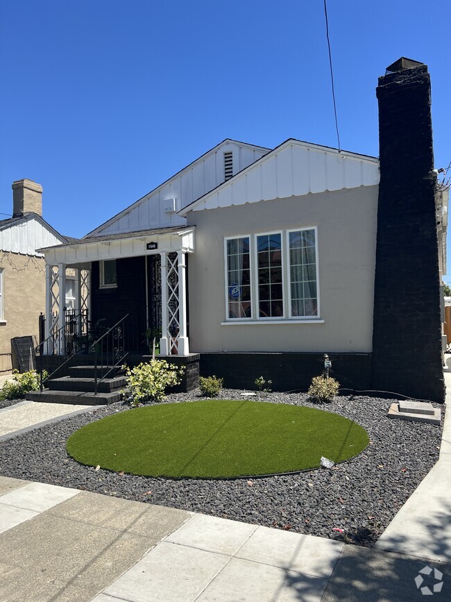 Building Photo - 1540 77th Ave Rental