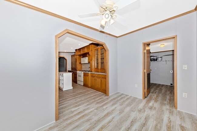 Photo - 16114 McGregor Dr