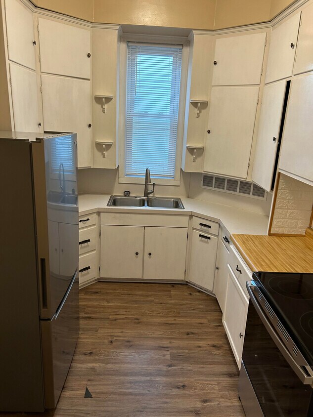Photo - 305 E Elm St (Mankato, MN)