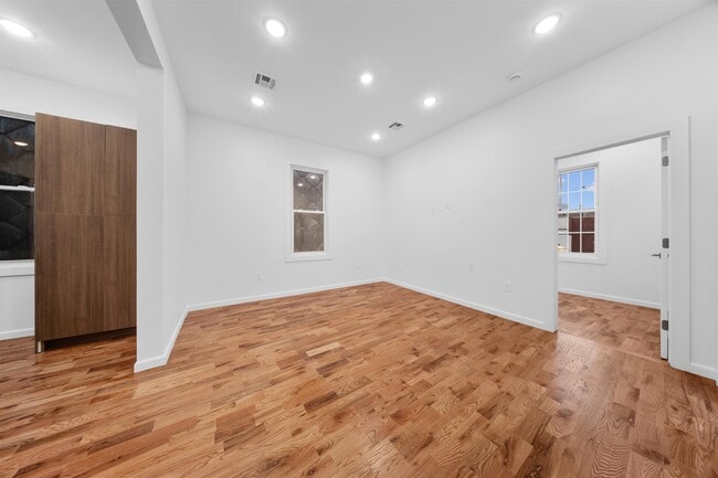 Photo - 1111 53rd St Unidad 3