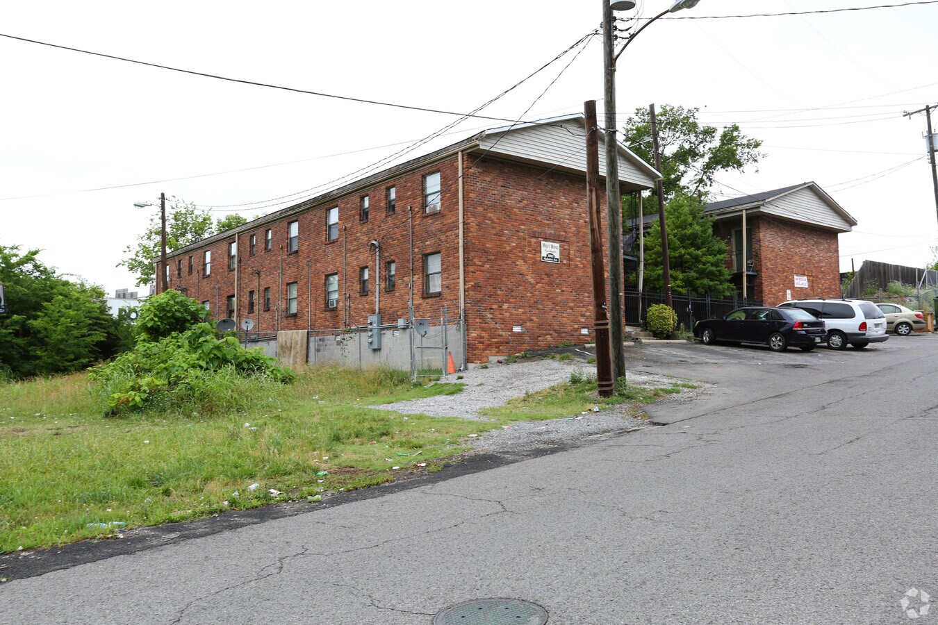 West Wind Apartments - West Wind Apartments